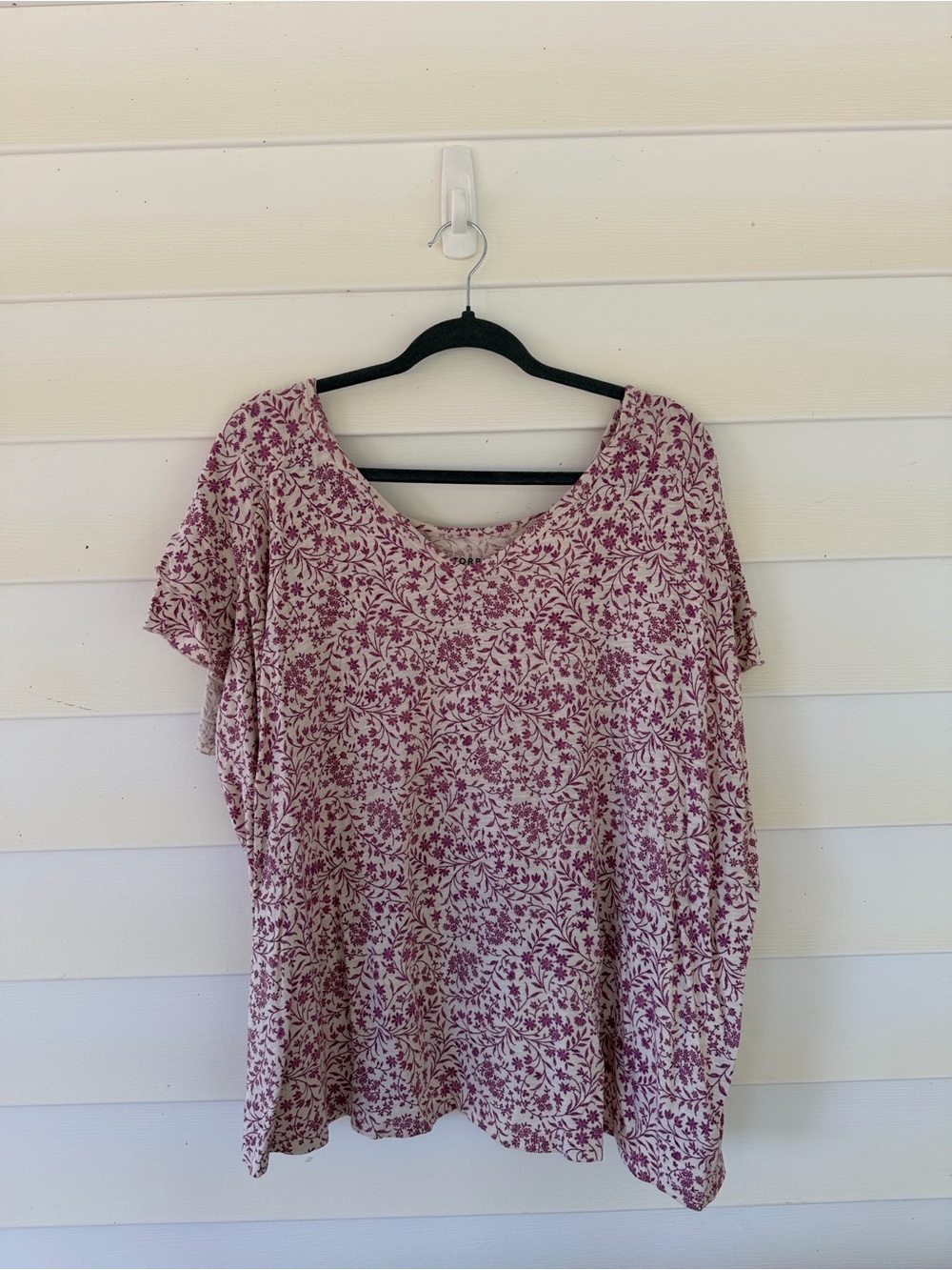 torrid Mauve Floral Short Sleeve Scoop Neck Tee